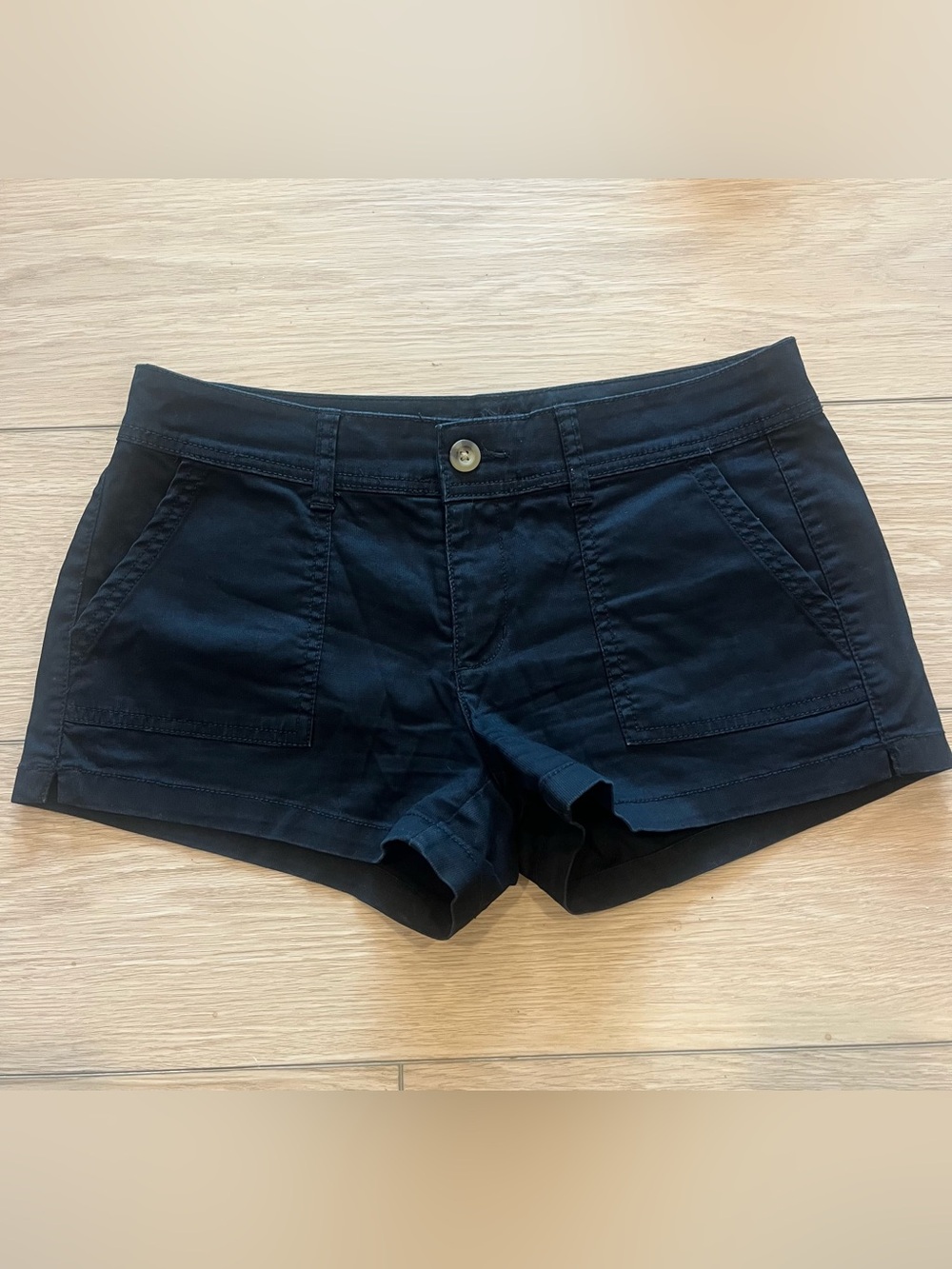 Arizona Jean Company Black Cotton Blend Shorts